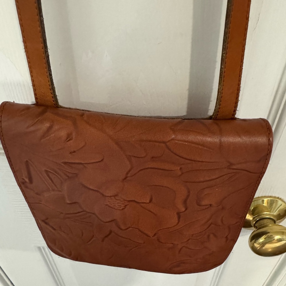 Patricia Nash Leather Crossbody bag